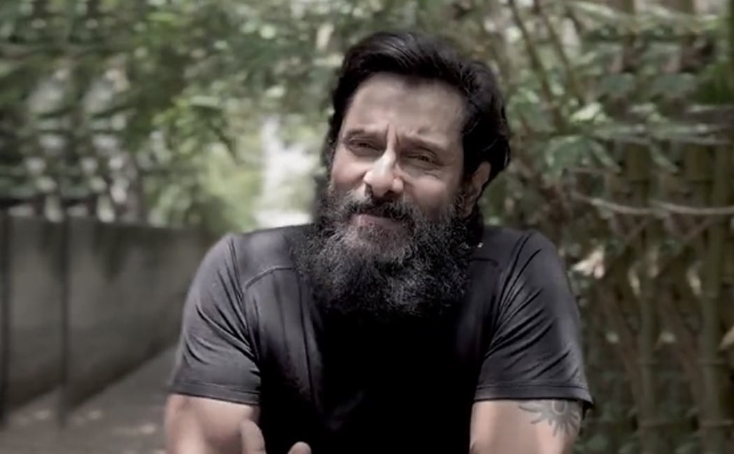 vikram happy ponniyin selvan movie reviews