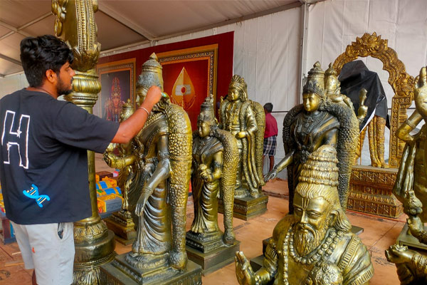 Admission is free for Muthamil Murugan Conference in Pazhani