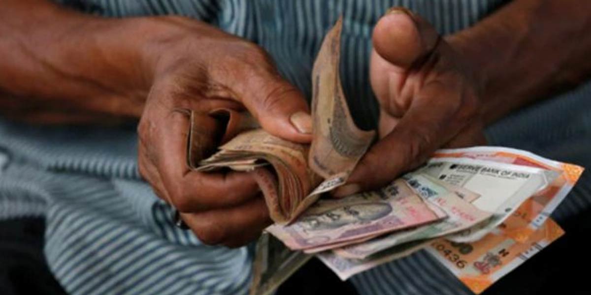 A worker who took money on interest committed incident; Two arrested