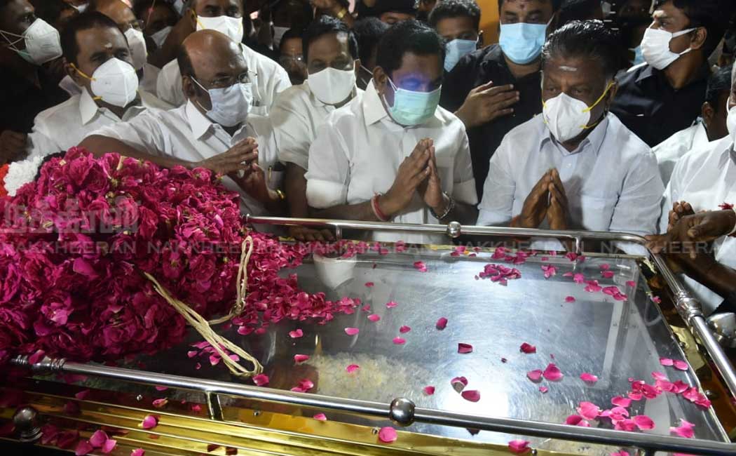Leaders who paid tribute to Madhusudhanan's body