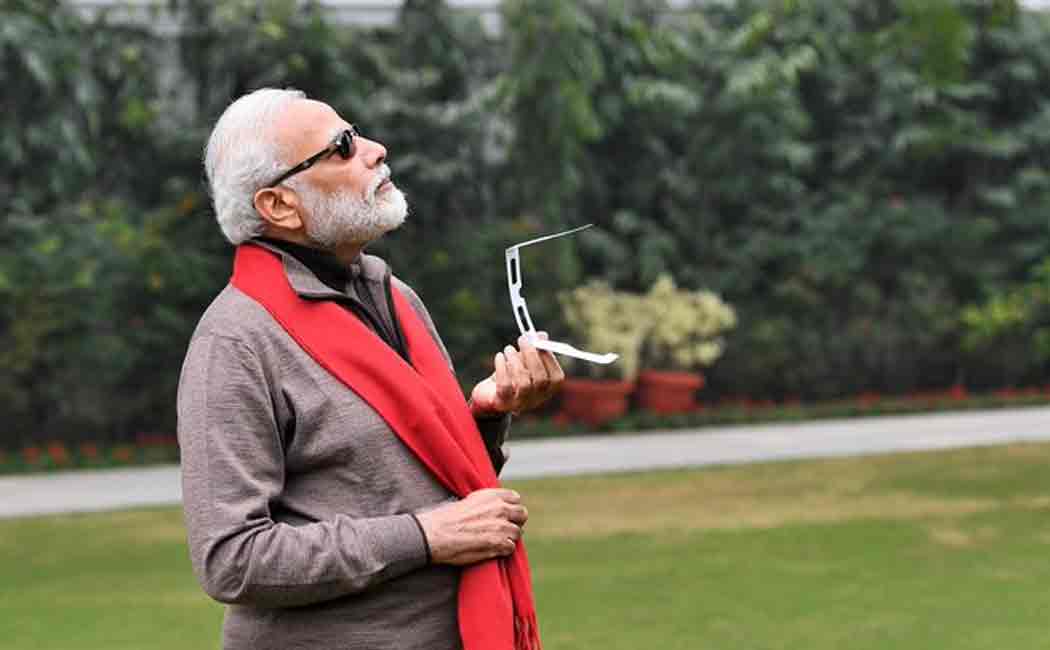 modi's photo of seeing solar eclipse become memes