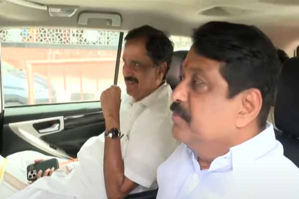 Nayinar Nagendran appears in the High Court