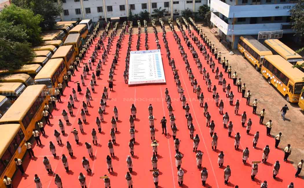 kolathur school students made election awarenes