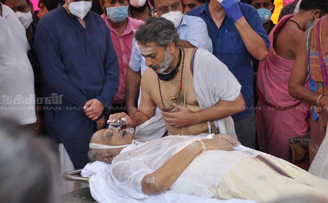 Singer SPB buried at thamaraipakkam