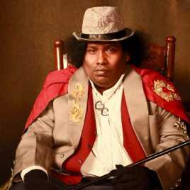 yogi babu in Jora Kaiya Thattunga movie review