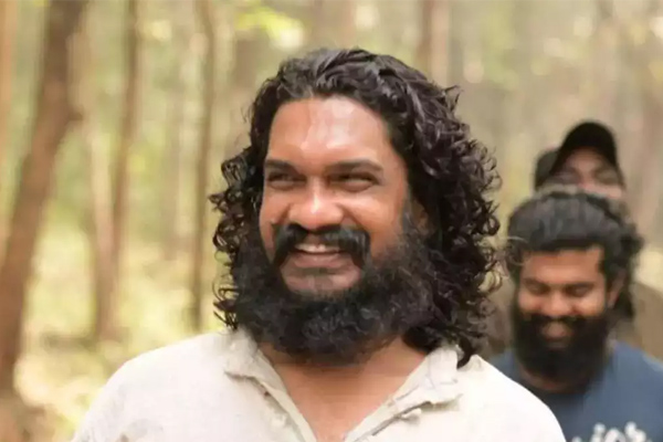 tovino thomas sunal kumar sasidharan vazakku movie issue