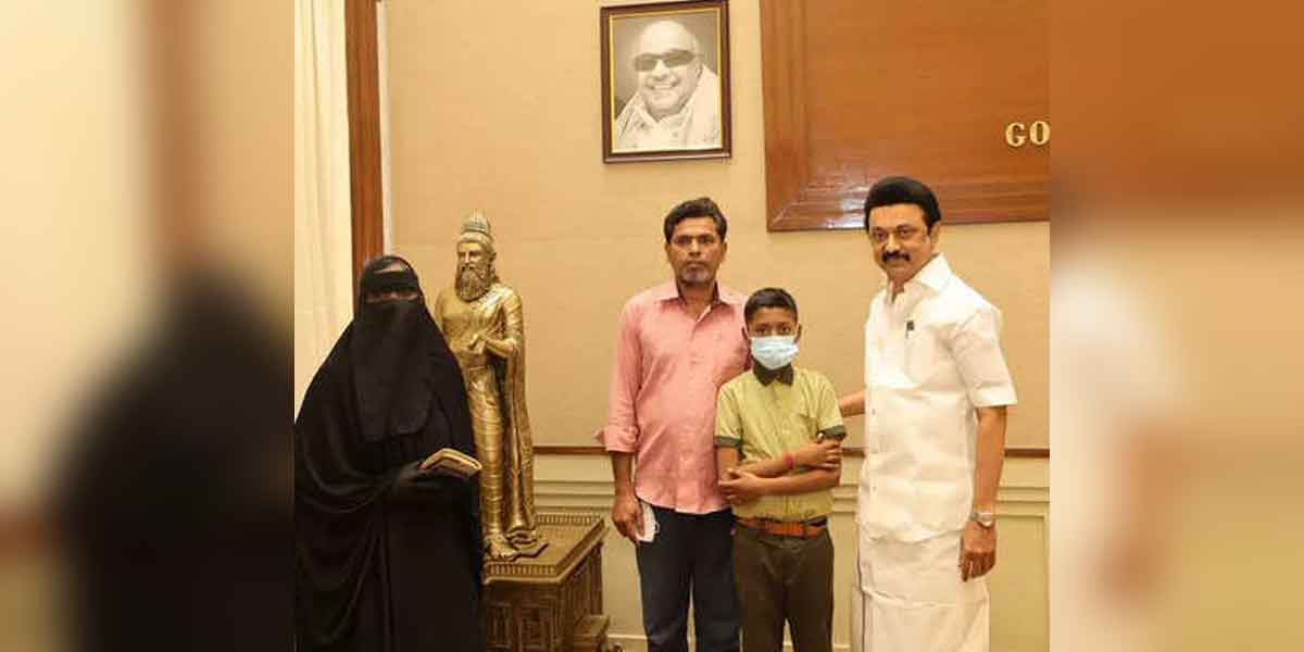 ' Madamna ennamma jatina ennamma kettirukkan '' -Boy Abdulkalam's mother