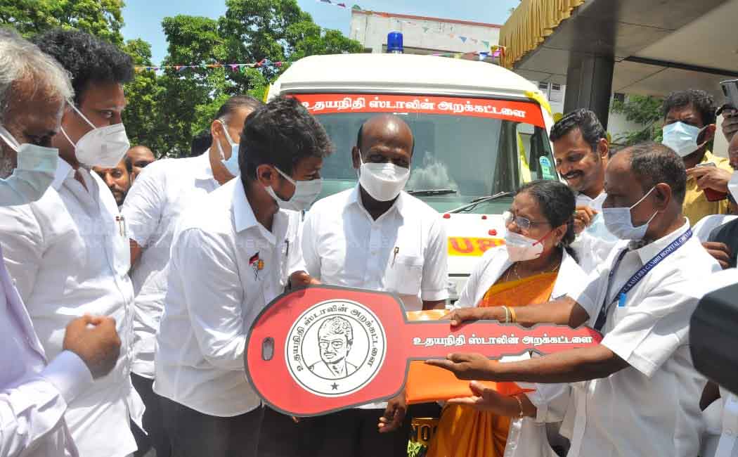 Welfare assistance on behalf of the Udayanidhi Stalin Foundation