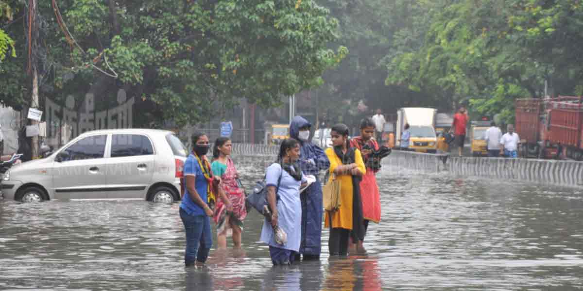 More rain than usual ... Heavy rain in Chennai today ... Red alert tomorrow!
