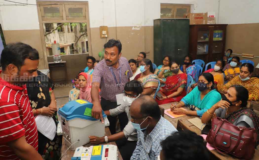 Election Commission trains government employees