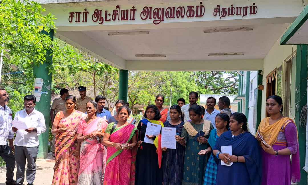 Demonstration demanding the Tamil Nadu government abandon enriched scheme
