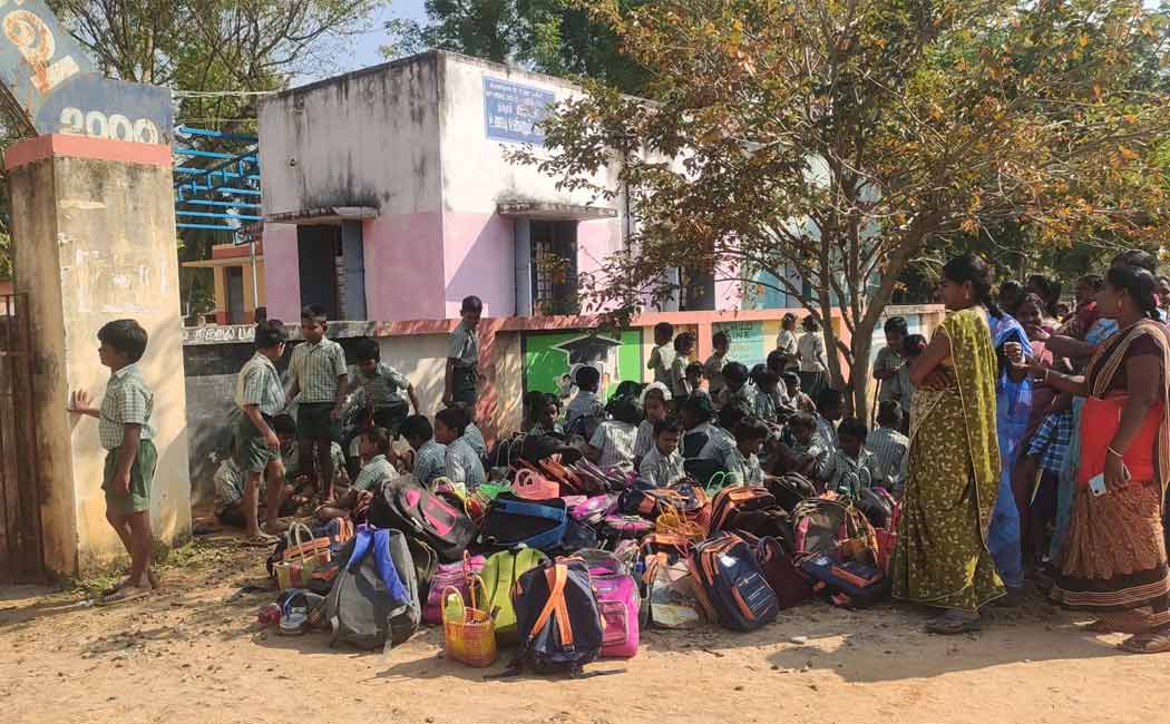 Parents struggle government school pudukkottai
