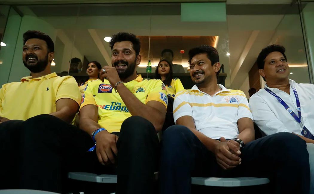 arulnithi udhayanidhi photo viral on internet