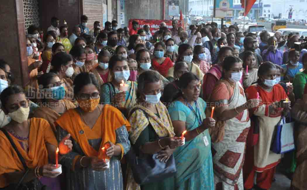 LIC Opposition to stock sale! (Pictures)