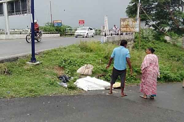 An old man who passes away on the road due to Heart Attack