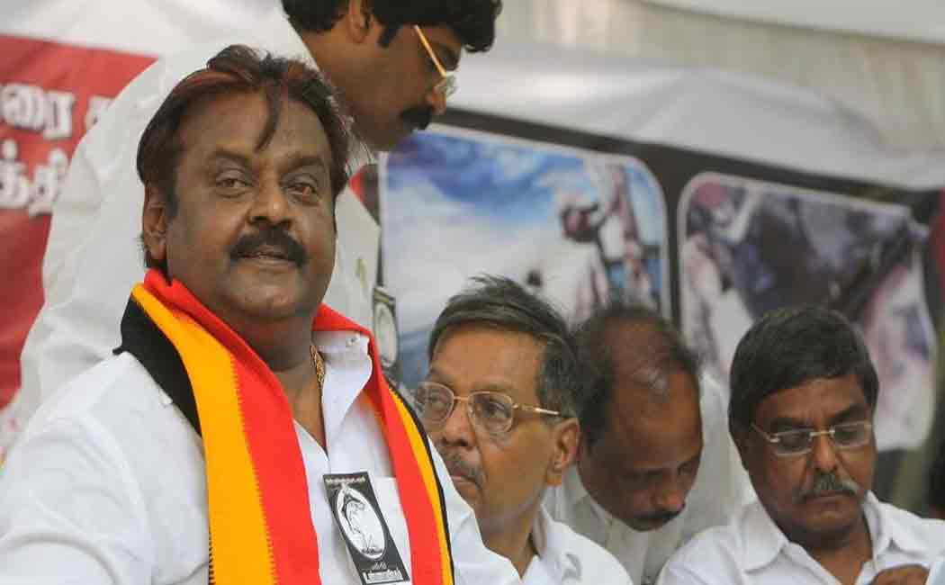 "Tamil Nadu government cheating workers" - Vijaykanth