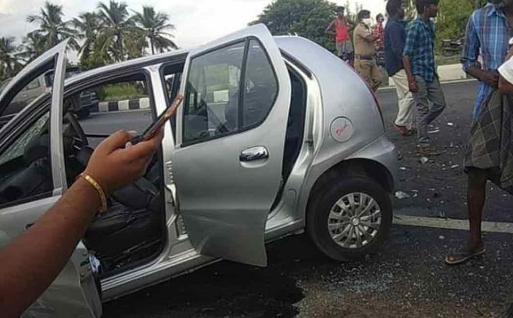 Car accident in chennai trichy highway 2 persons passes away
