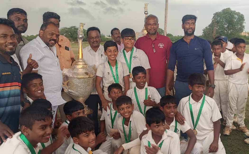 Cricket match between school students; Prize distribution!