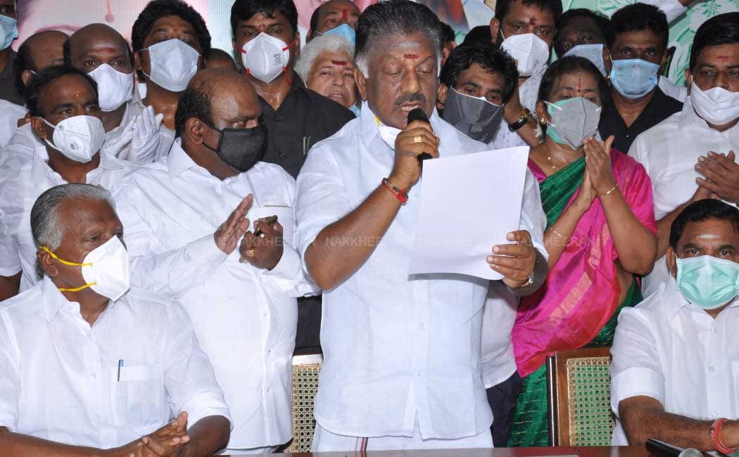 O. Panneerselvam is person who will appreciate like MGR Jayalalithaa!