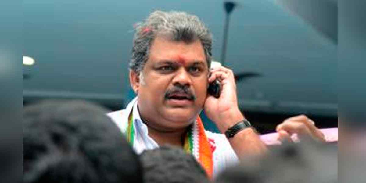 'Give at least 2500 rupees' - GK Vasan request