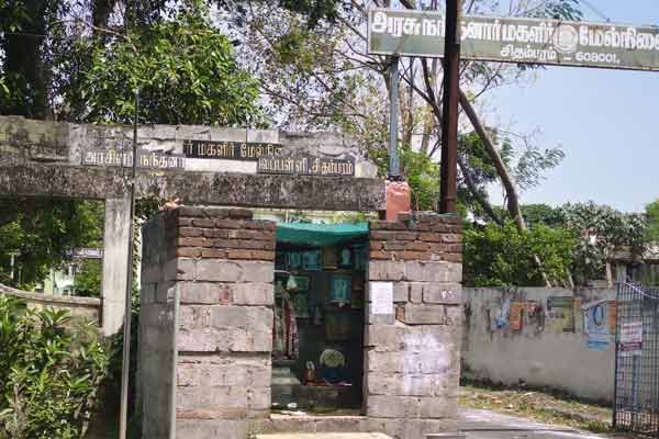struggle against the removal temple which threat to lives of schoolgirls
