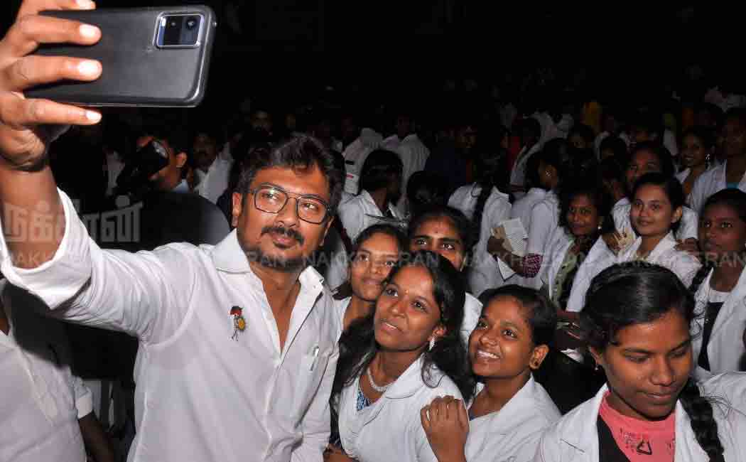 Signing for NEET Exemption Begins (Pictures)