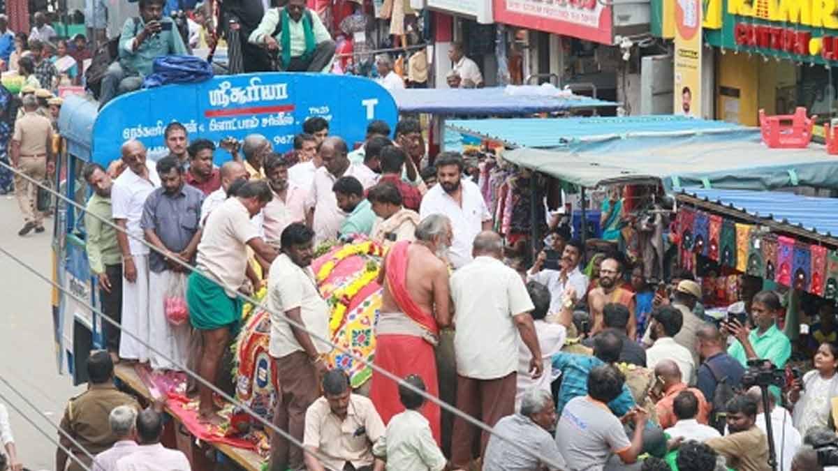 Gandhimati elephant passedaway-screaming devotees