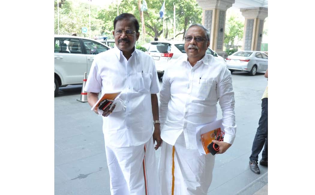 Election Committee; Consultation meeting with all parties ..! (Pictures)