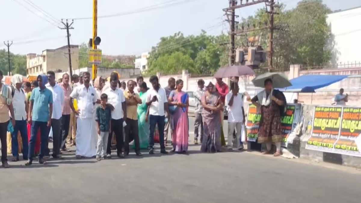 Parents stage road blockade over fears of 'disorders at NEET exam centre'