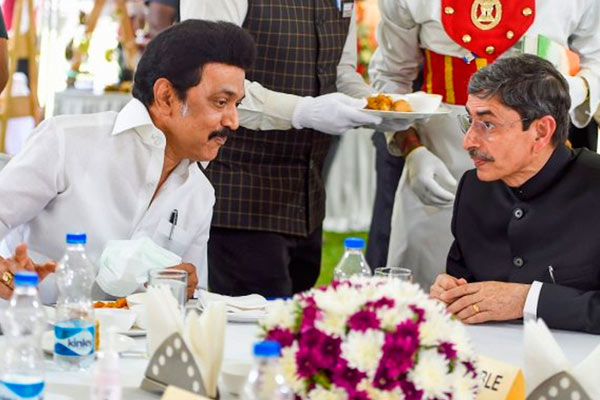 'Let's talk...'-Governor called on the Chief Minister of Tamil Nadu