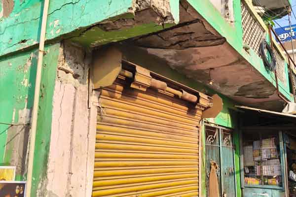 dilapidated and sealed toilet in Chidambaram