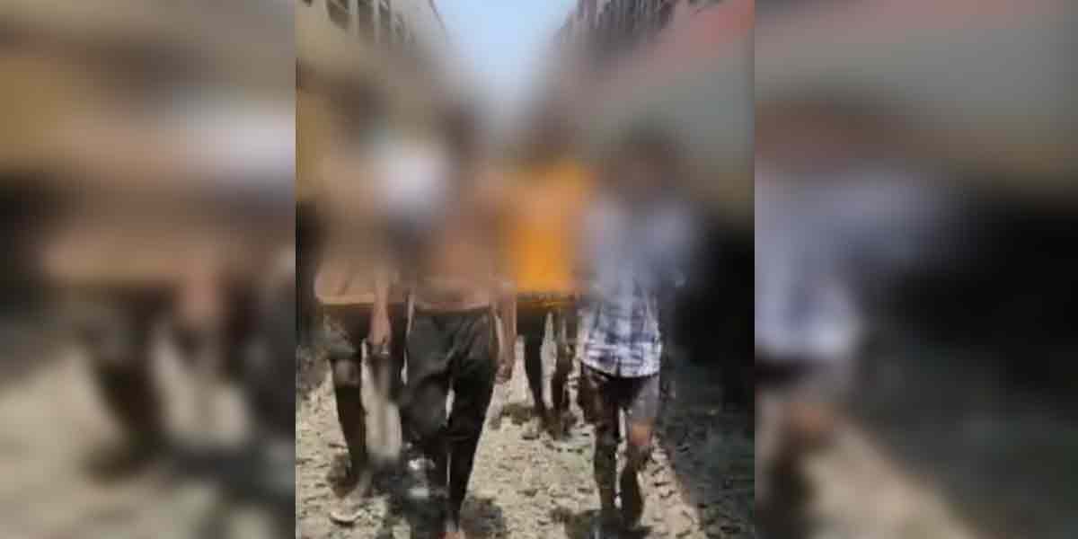 '' Slowmotion walk with a knife in the mouth '' - Police arrest school students and investigate!