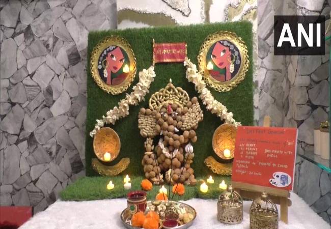 vinayagar chaturthi celebration in india temples peoples