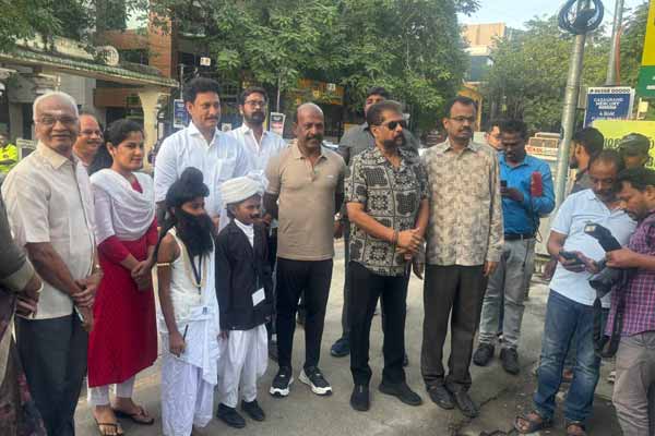Awareness walk to raise awareness about the importance of reading books