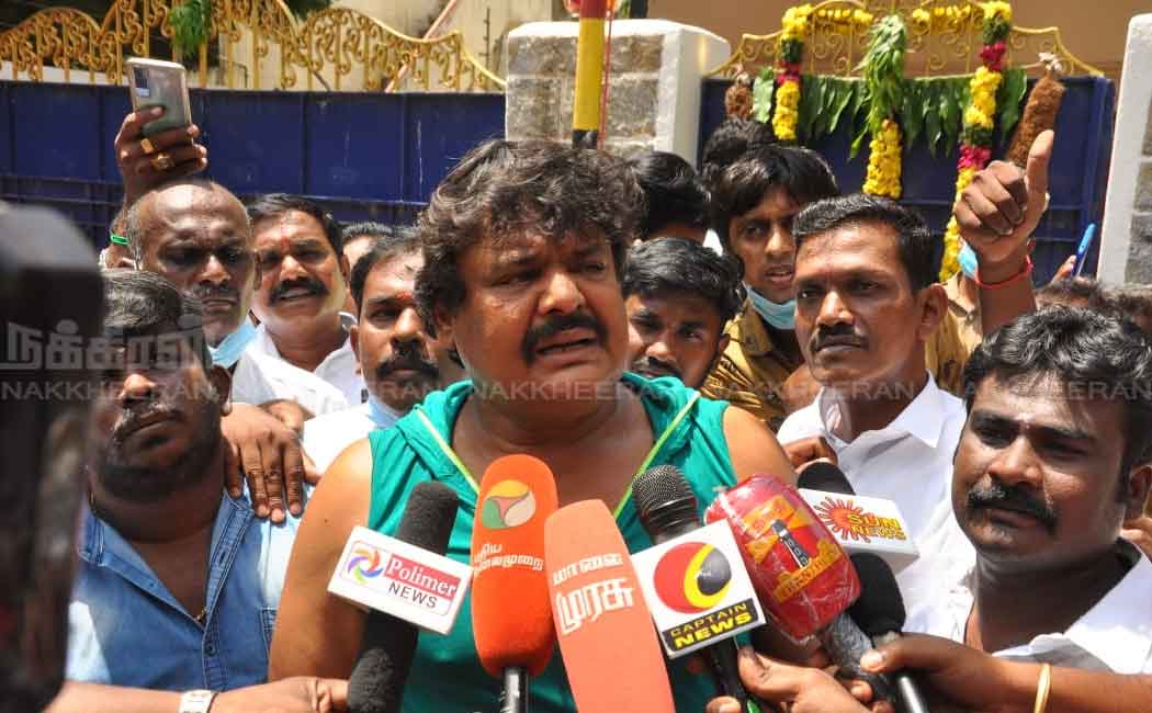 DMDK leader Vijayakanth celebrates birthday