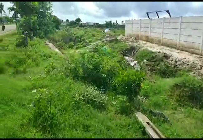 Private school occupying drainage gutter: peasants petition to Nagai ruler