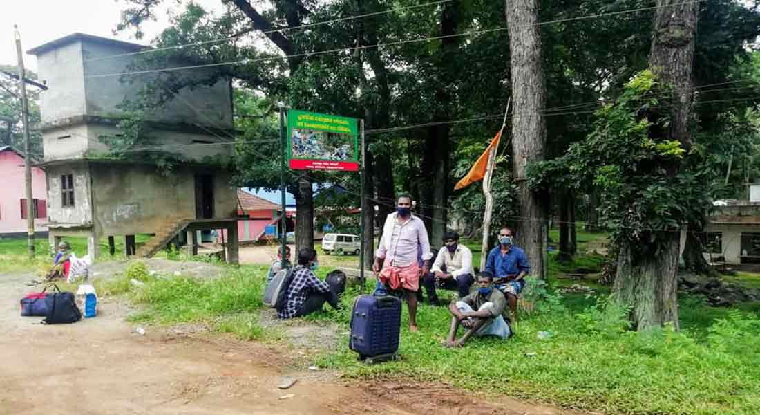 Tamil families suffer from lack of food on Kerala border