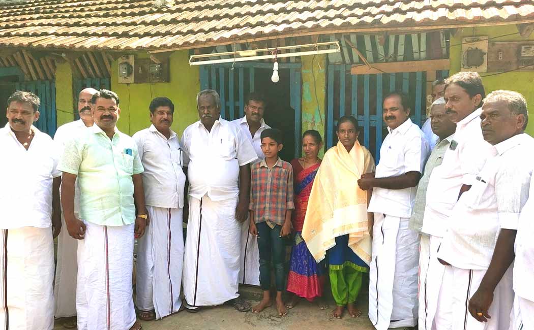 Minister Meyyanathan who helped student Abhinaya, who achieved poverty in Pudukkottai