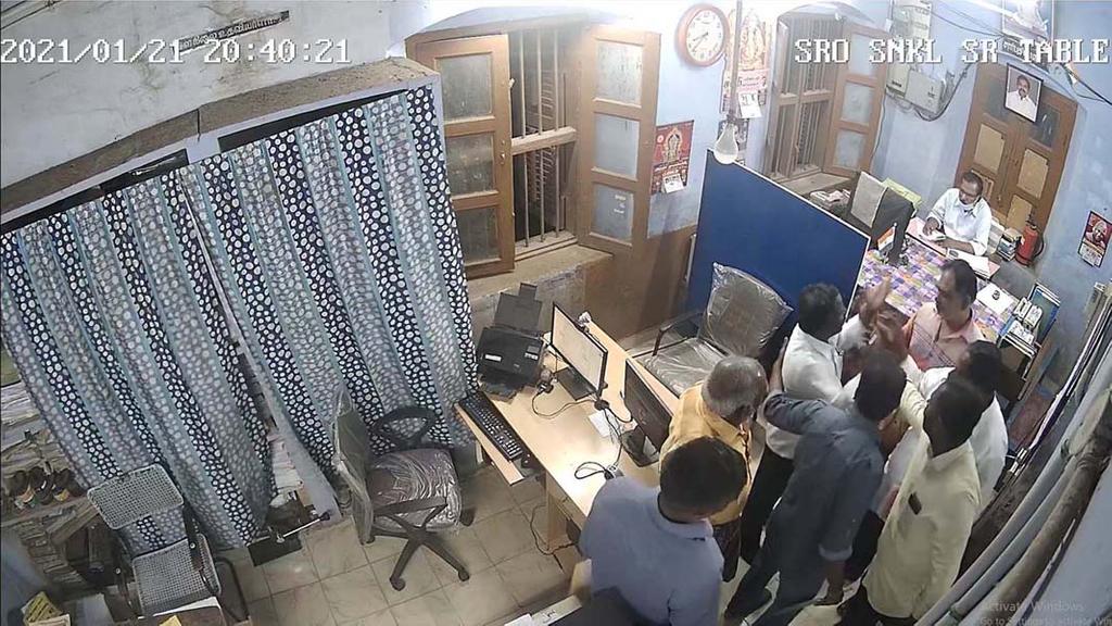 The CBI and the judge have demanded the registration of the forbidden land