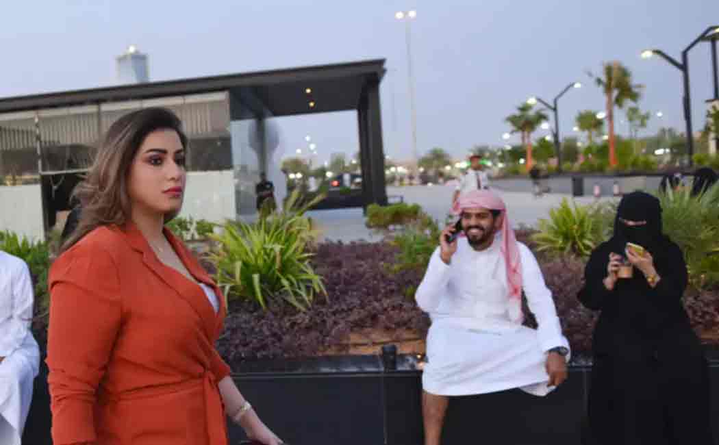 saudi releases new rules on dress codes to tourists