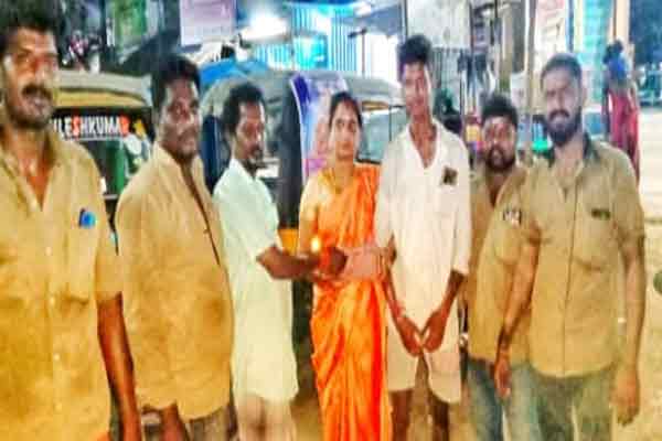 ulundurpet missing gold and cash recovered by auto drivers