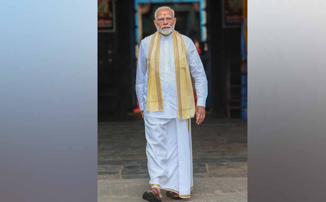 PM Modi before meditation at Vivekananda Mandapam Photos