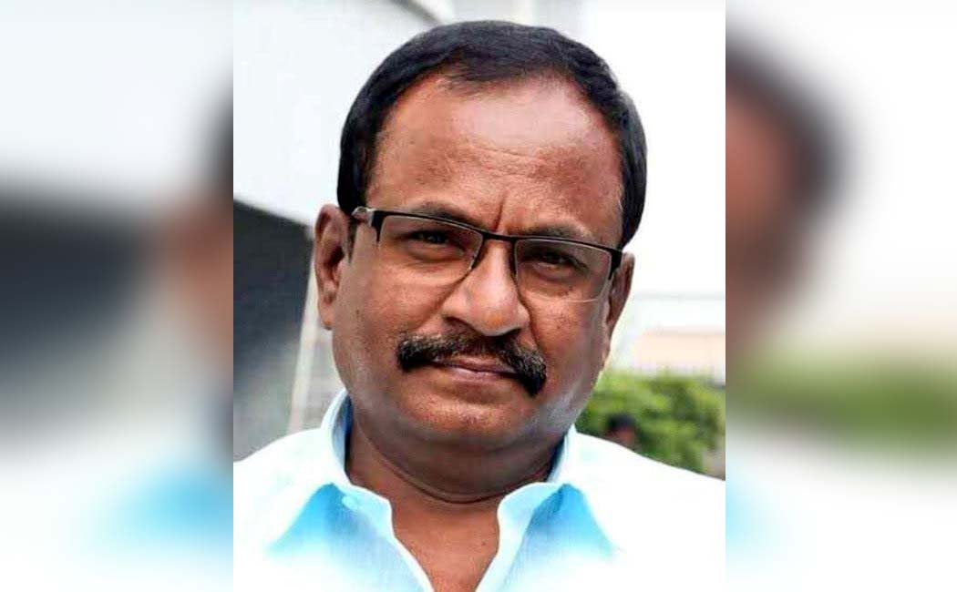 Actor Sarathkumar pays tribute to actor Marimuthu
