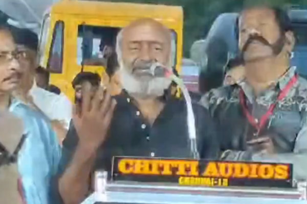 MS Bhaskar paid tribute to Vijayakanth in person
