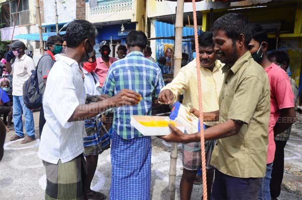 Tasmac store opens in Chennai