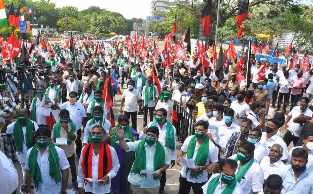 Farmers bill dmk udhayanithi stalin valluvar kottam