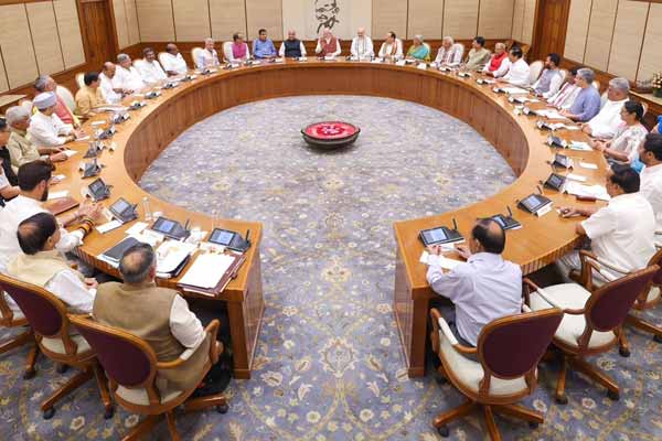 What was the decision taken in the central cabinet meeting