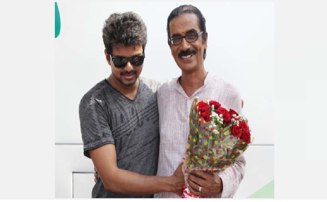 Manobala's surprise meeting with actor Vijay!