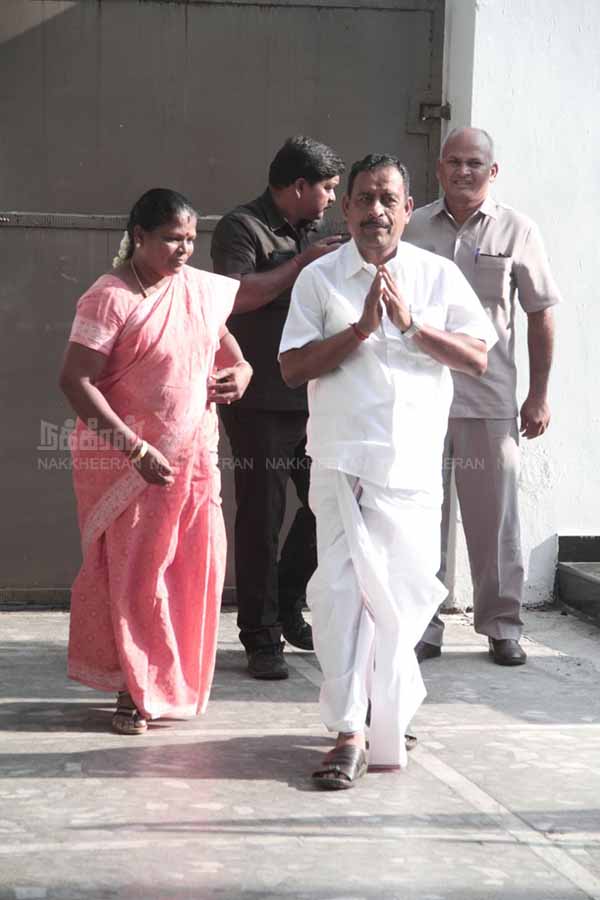 EPS consulting with AIADMK MLAs