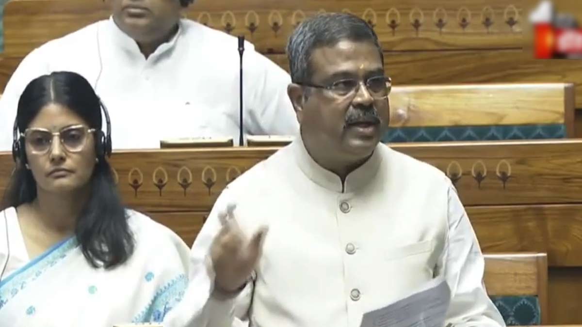 'Stop the arrogant talk...' - Tamil Nadu MPs gather in black